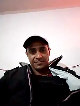 Snapshot of NewBe9D9 chatting on 03.07.25 NewBe9D9 online show from 03.07.25