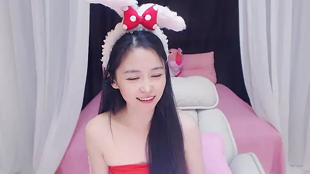 CN-Babycat online show from 11.13.25