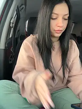 JulliaVegas online show from 02.05.25