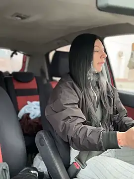 JulliaVegas online show from 03.23.25