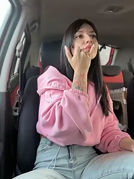 JulliaVegas online show from 10.22.25