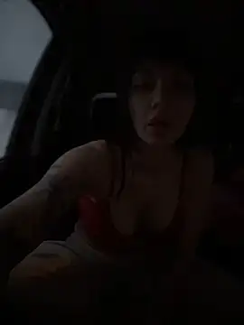 JulliaVegas online show from 12.15.25