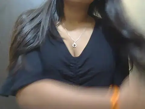 hot  surbhi online show from 03.17.26
