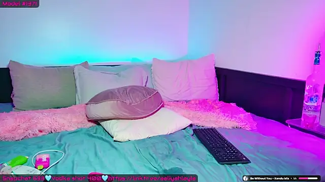 AaliyahLaylah online show from 07.14.26