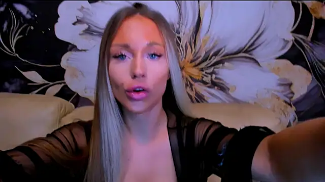 Snapshot of project_barbara chatting on 11.07.25 project barbara online show from 11.07.25