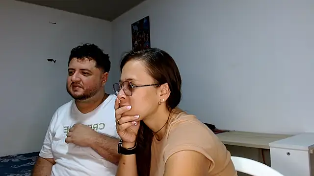 Snapshot of Paloma_Desire chatting on 02.25.25 Paloma Desire online show from 02.25.25