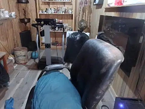 Snapshot of BrookeRides chatting on 01.19.25 BrookeRides online show from 01.19.25