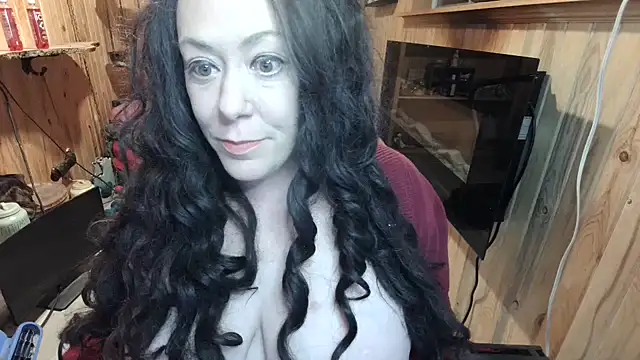 Snapshot of BrookeRides chatting on 09.22.25 BrookeRides online show from 09.22.25