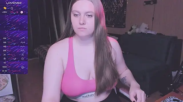 Snapshot of Alice_Dreamgirl_ chatting on 09.23.25 Alice Dreamgirl  online show from 09.23.25