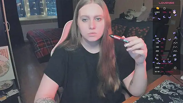 Alice Dreamgirl  online show from 12.16.25