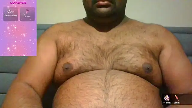 Snapshot of indianbearbot chatting on 11.16.25 indianbearbot online show from 11.16.25