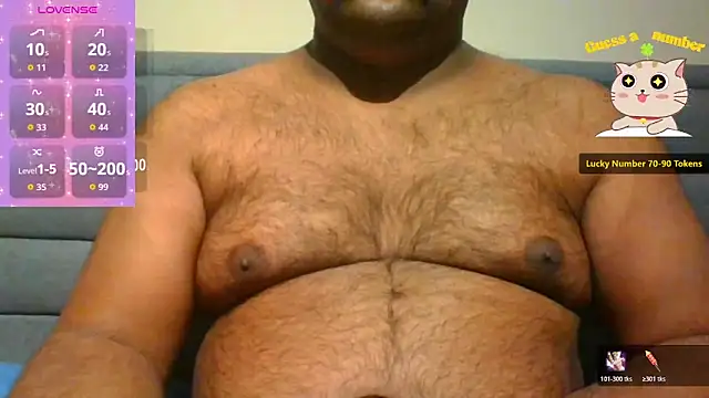 Snapshot of indianbearbot chatting on 12.22.25 indianbearbot online show from 12.22.25