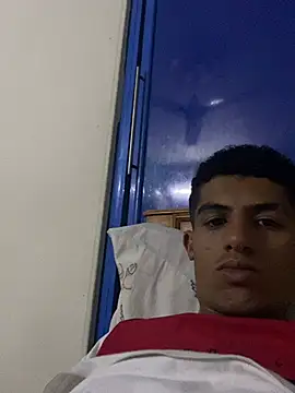 Snapshot of JitteryPrism2 chatting on 04.12.26 JitteryPrism2 online show from 04.12.26