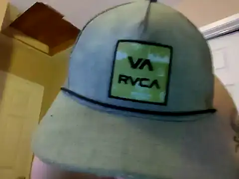 Snapshot of Huntzg23 chatting on 11.24.25 Huntzg23 online show from 11.24.25