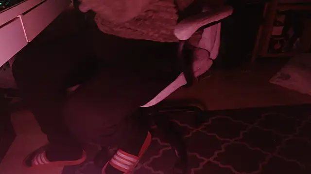 dirtynylonboy33 online show from 03.18.26