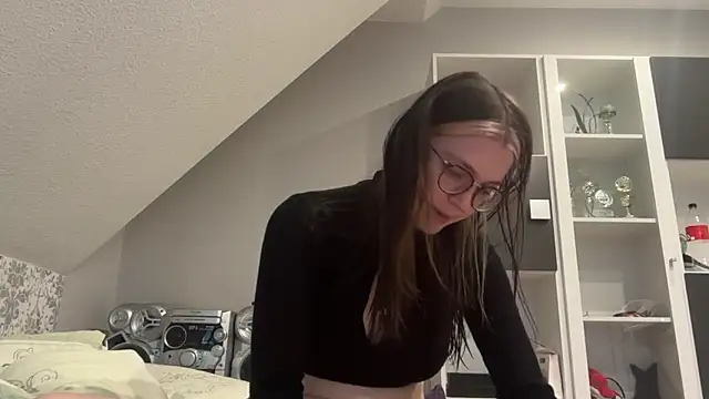 NikaCyberslut online show from 12.28.24