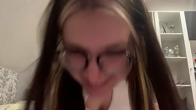 NikaCyberslut online show from 12.28.24