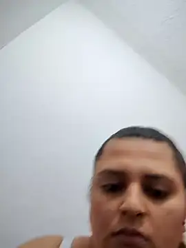 Miss balloonsmila online show from 12.24.24