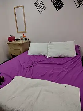 Miss balloonsmila online show from 02.20.25