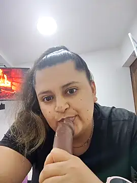 Miss balloonsmila online show from 11.16.25