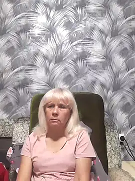 sakura blonde online show from 11.08.25