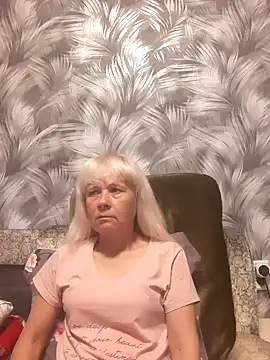 sakura blonde online show from 11.19.25