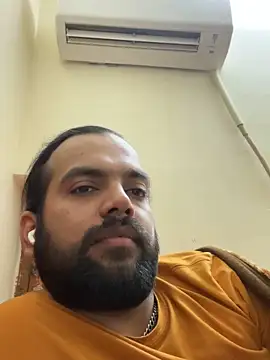 Snapshot of Arsh_Loves_Luv chatting on 12.18.24 Arsh Loves Luv online show from 12.18.24