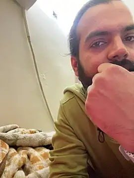 Snapshot of Arsh_Loves_Luv chatting on 12.20.24 Arsh Loves Luv online show from 12.20.24