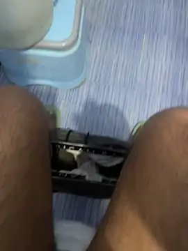 Snapshot of Arsh_Loves_Luv chatting on 12.21.24 Arsh Loves Luv online show from 12.21.24