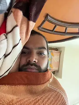 Snapshot of Arsh_Loves_Luv chatting on 12.28.24 Arsh Loves Luv online show from 12.28.24