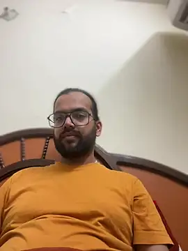 Snapshot of Arsh_Loves_Luv chatting on 01.02.25 Arsh Loves Luv online show from 01.02.25