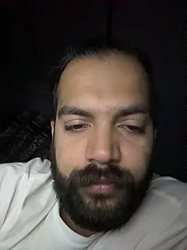 Snapshot of Arsh_Loves_Luv chatting on 12.18.25 Arsh Loves Luv online show from 12.18.25