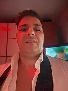 SecretlyDD online show from 02.11.25