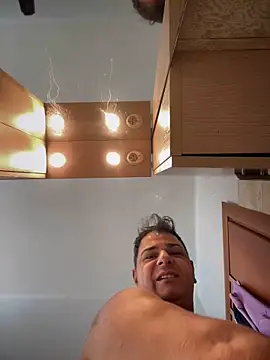 SecretlyDD online show from 02.20.25