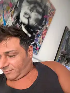 SecretlyDD online show from 03.18.25