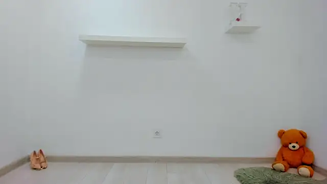 Julya Anna online show from 02.26.25