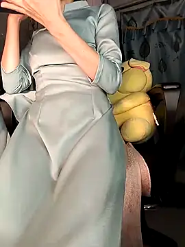 Lucy limon online show from 12.19.25