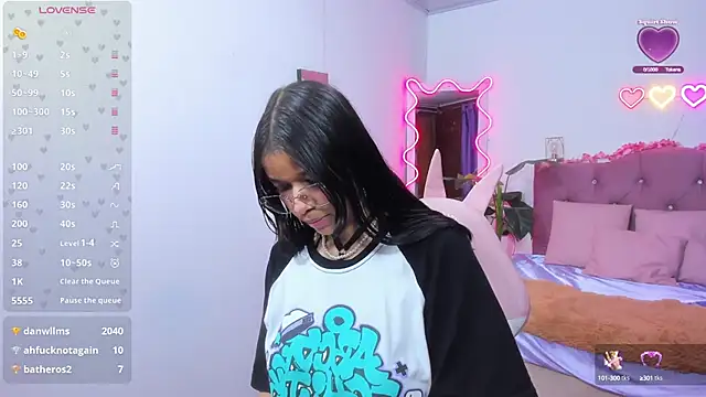 Emilly tay online show from 02.14.25