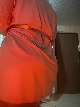 Snapshot of pAuLa_- chatting on 02.21.25 pAuLa - online show from 02.21.25