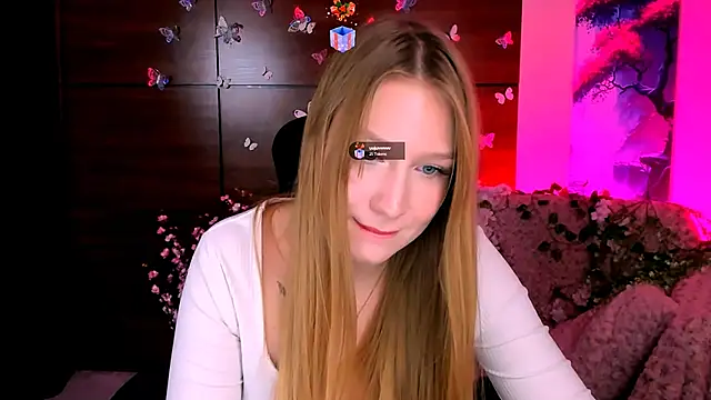 Snapshot of playful_sophie chatting on 02.02.25 playful sophie online show from 02.02.25