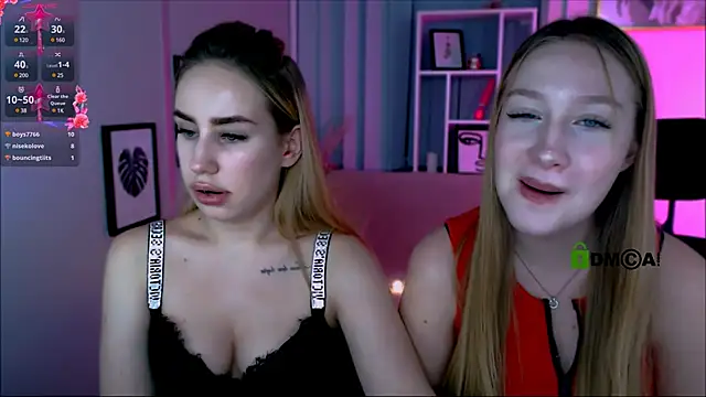 Snapshot of playful_sophie chatting on 02.11.25 playful sophie online show from 02.11.25
