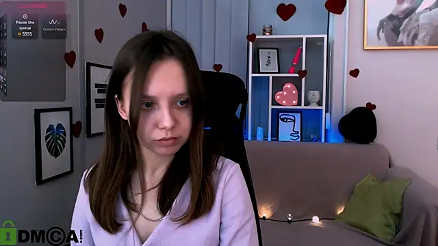 Snapshot of playful_sophie chatting on 02.28.25 playful sophie online show from 02.28.25