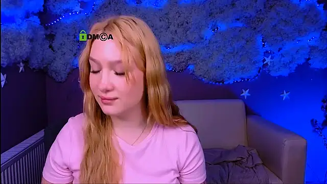 playful sophie online show from 04.21.26