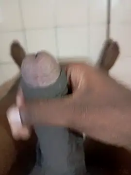 Snapshot of tharu111111 chatting on 03.05.25 tharu111111 online show from 03.05.25