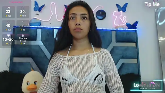 Roxan Fox- online show from 10.04.25