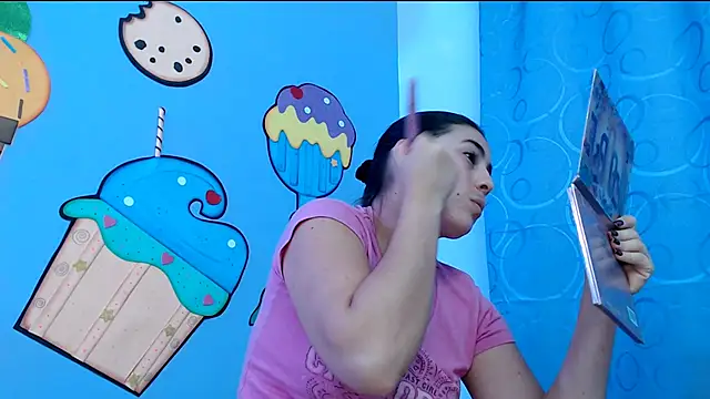 Snapshot of sweetfantacies18 chatting on 03.14.25 sweetfantacies18 online show from 03.14.25