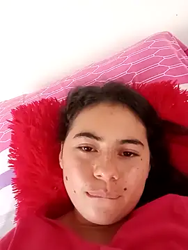 Snapshot of sweetfantacies18 chatting on 10.21.25 sweetfantacies18 online show from 10.21.25