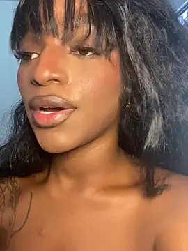 Snapshot of Zizi-campbel chatting on 01.27.25 Zizi-campbel online show from 01.27.25