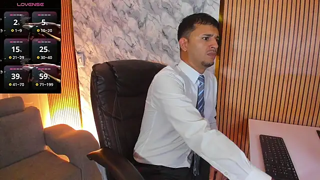 Hideintheoffice online show from 10.27.25