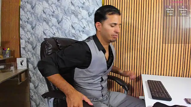 Hideintheoffice online show from 03.12.26